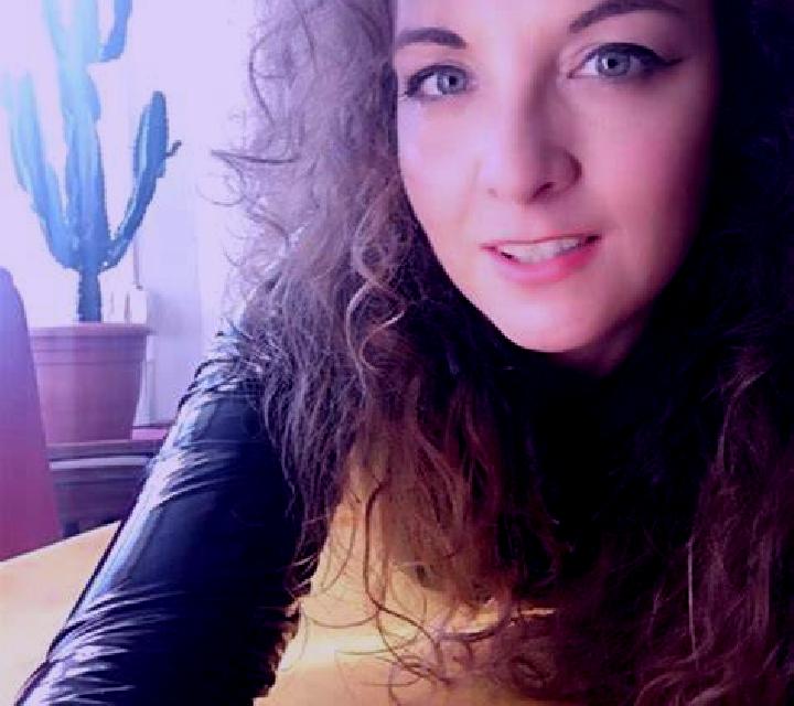 Mariana Herencia escort