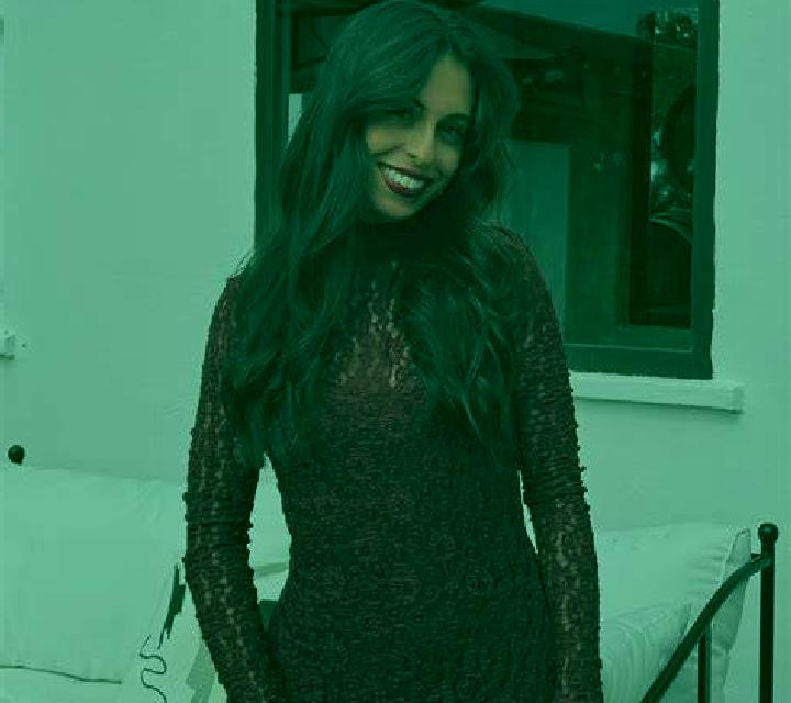 Mariana Valdemoro escort