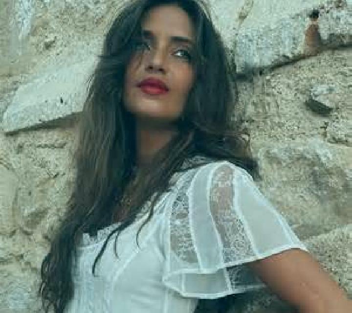 Marta Santa Cruz de Paniagua escort