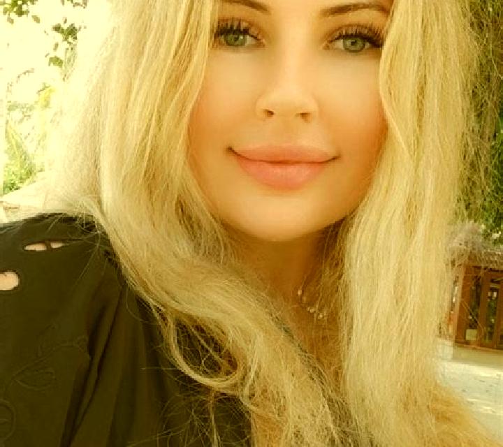 Martina 2 Maceda escort