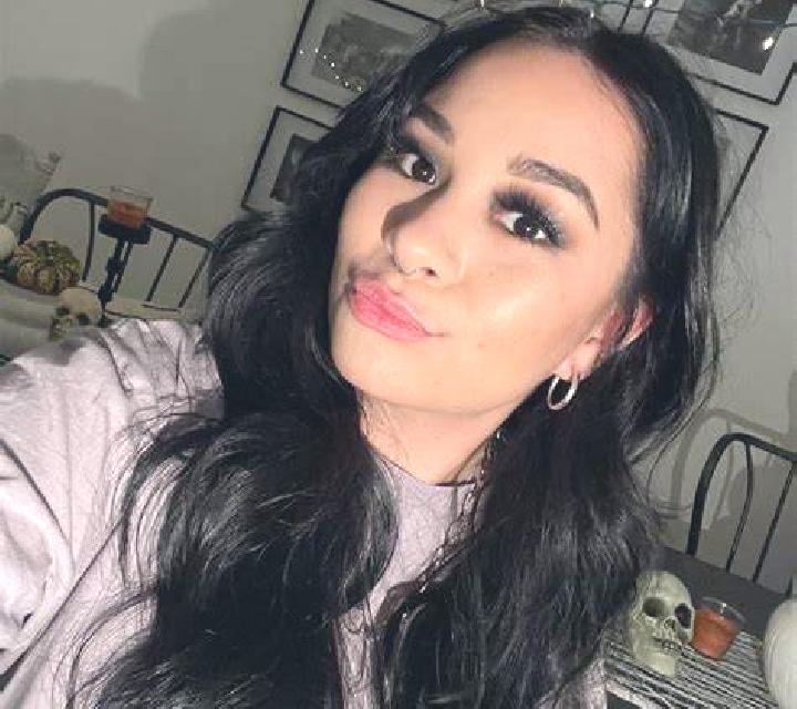 Nadia Umbrete escort