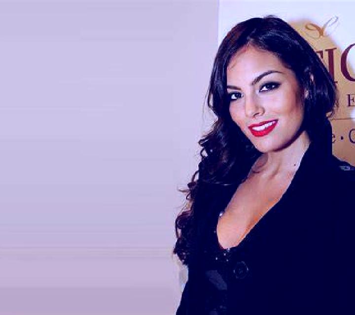 Noa 2 Garralda escort