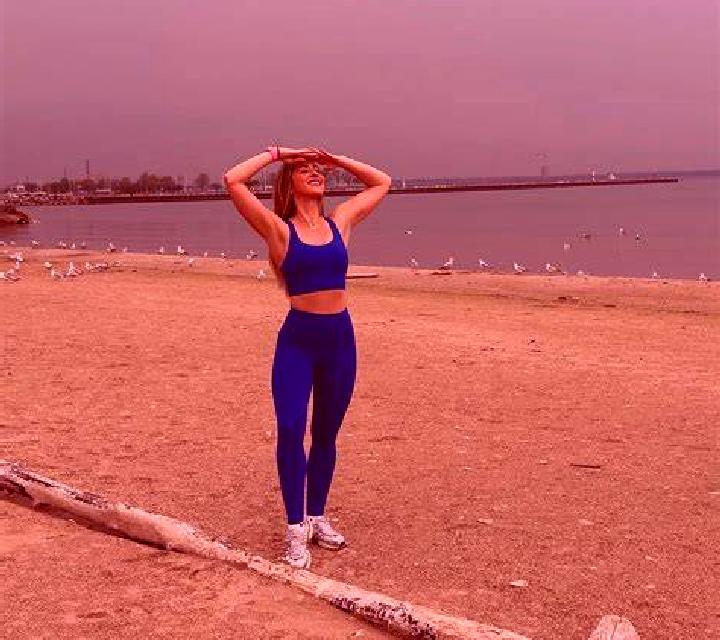 Noa 3 El Astillero escort
