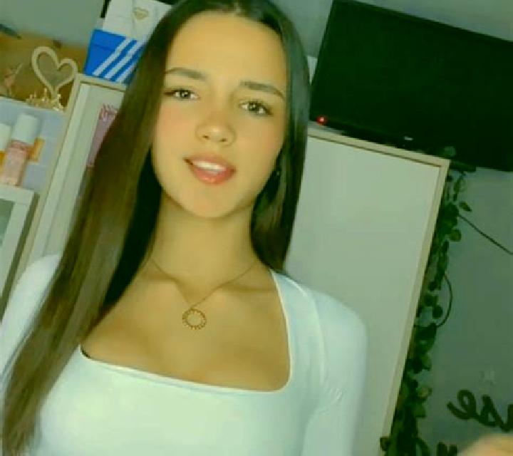 Noa Palomeras Bajas escort