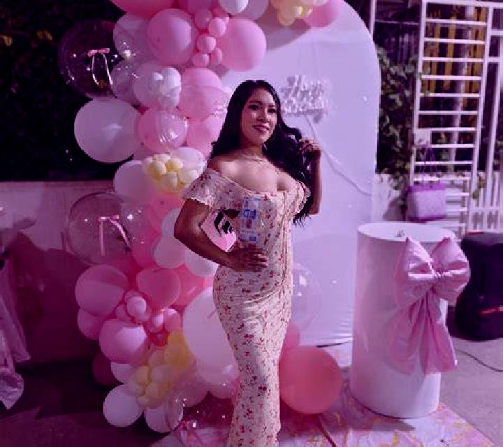 Noa Villaveza del Agua escort