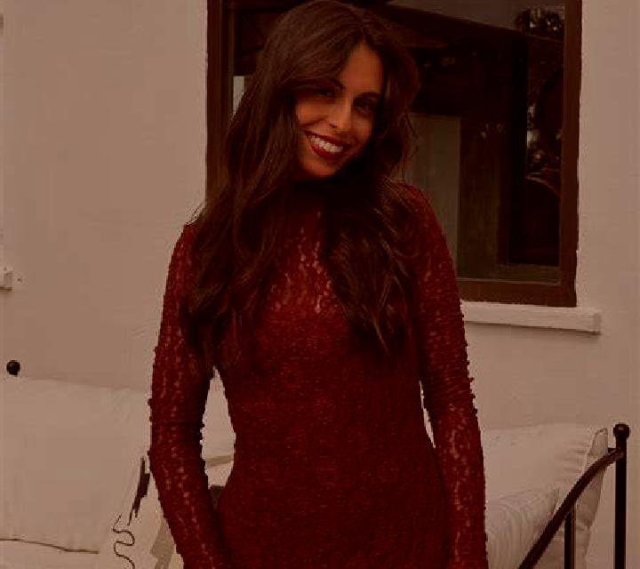 Noelia Fuentestrun escort