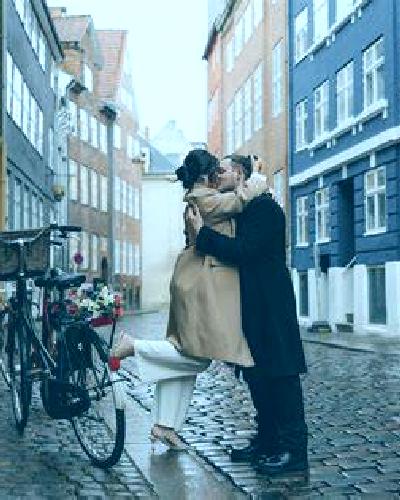Paloma 3 Cuelgamures escort