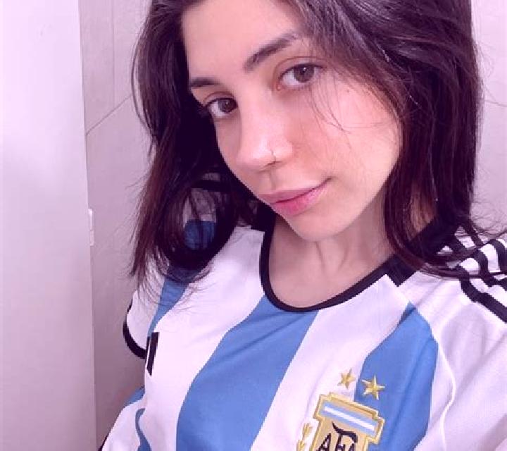 Paula Cati escort