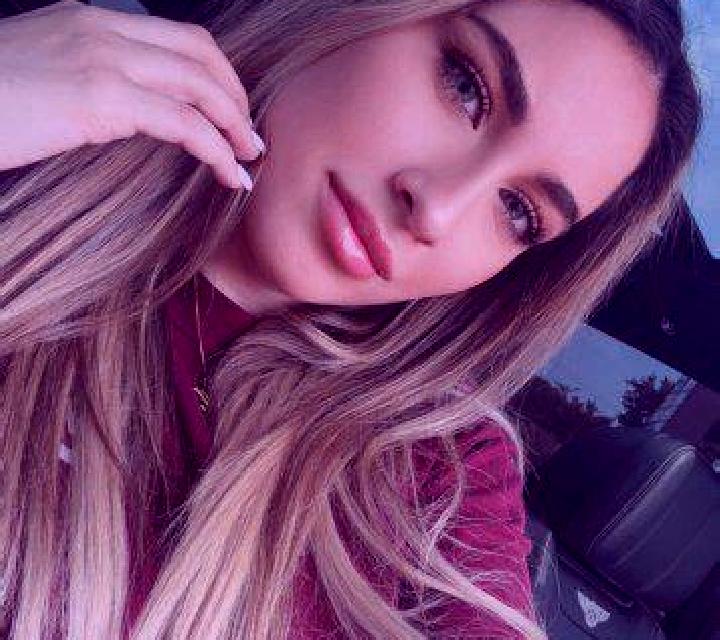 Renata 3 Capilla escort