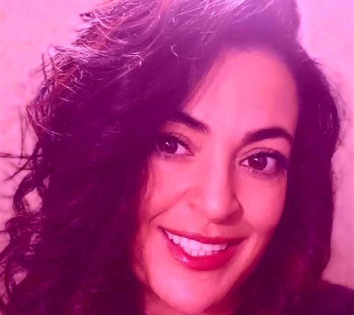 Renata 3 Negreira escort