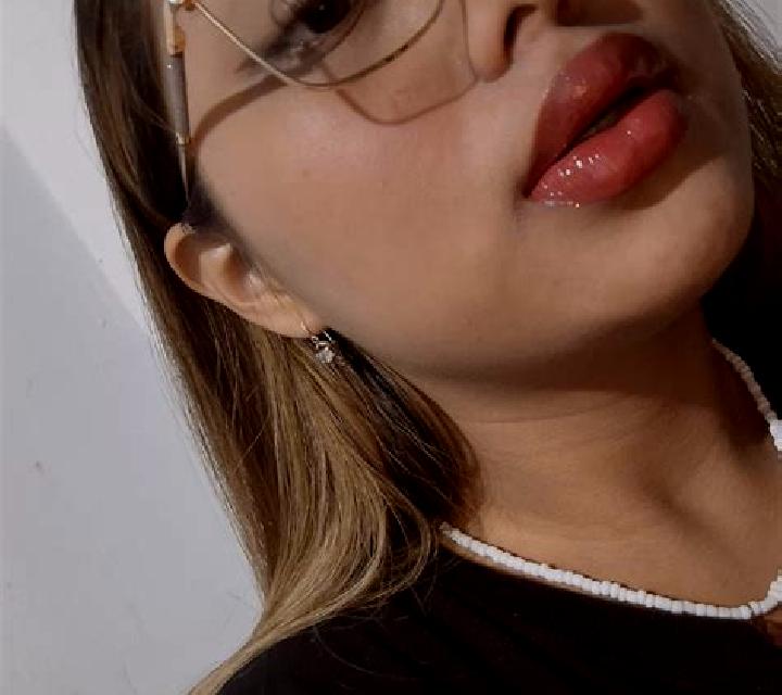 Rocío Hontanaya escort
