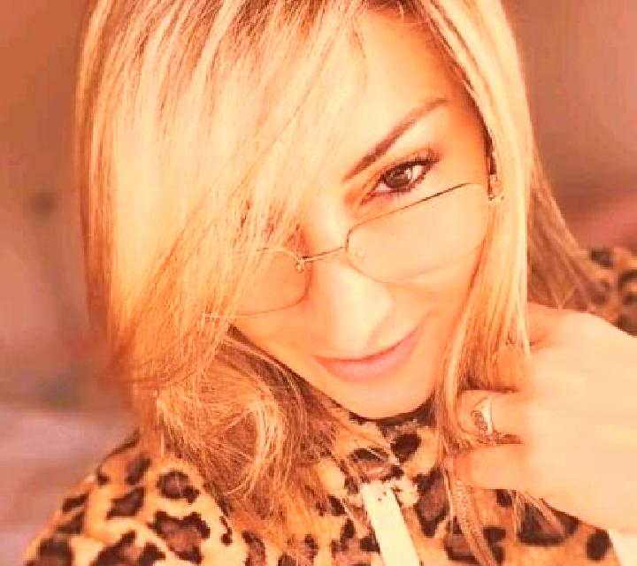 Rosa 3 Pastores escort