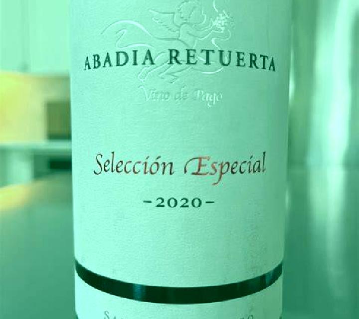Salma Castil de Vela escort