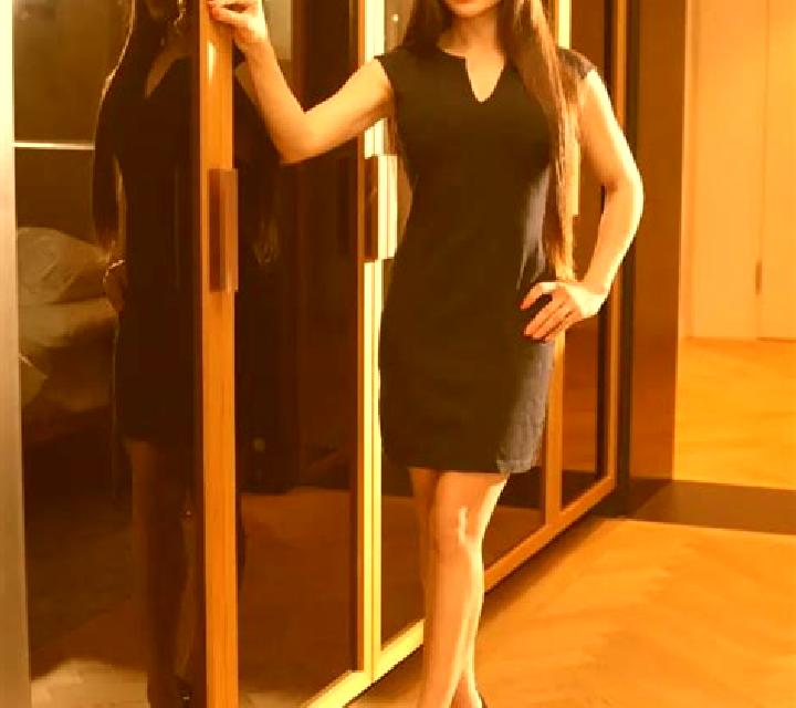 Sara 3 Darnius escort