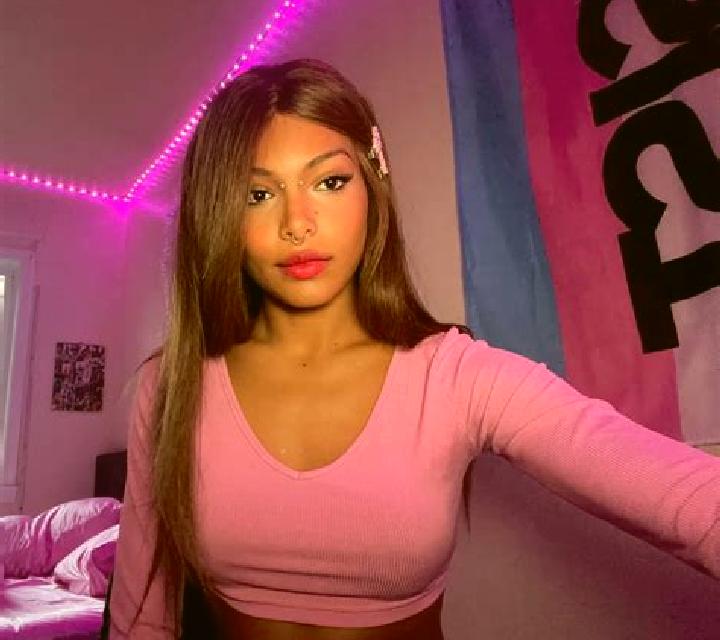 Sara Micieces de Ojeda escort