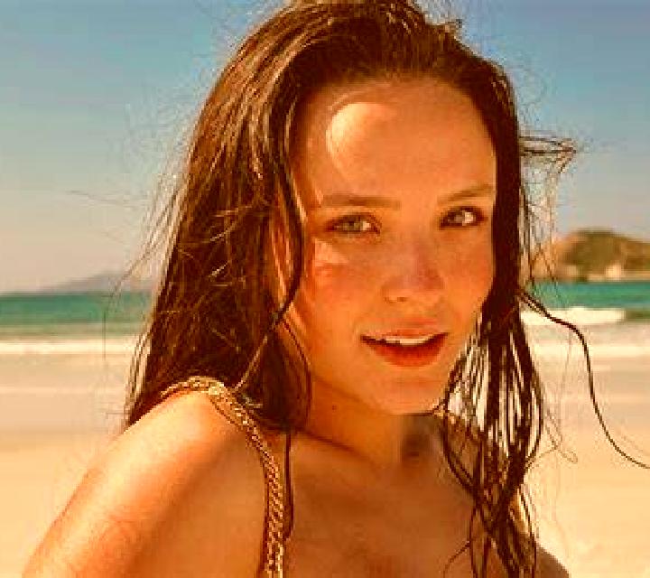 Selene 2 Villa del Rio escort
