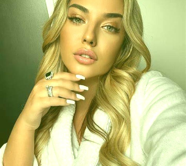 Selene 3 Montellano escort