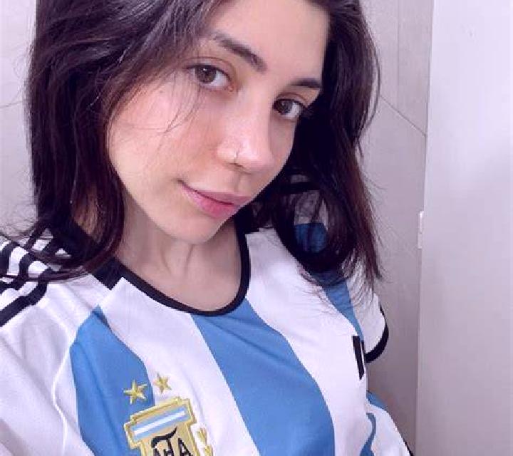 Valentina Prados Redondos escort