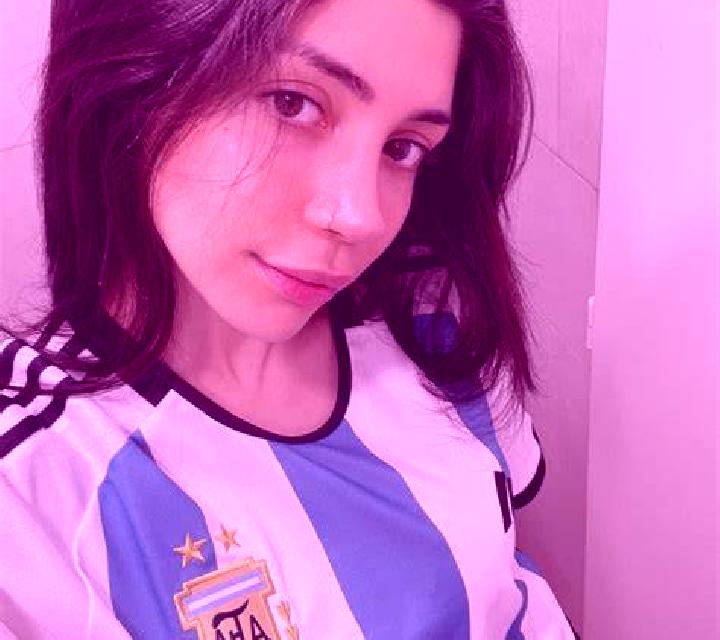 Vega 2 Latina escort