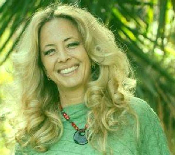 Vega Villamoronta escort