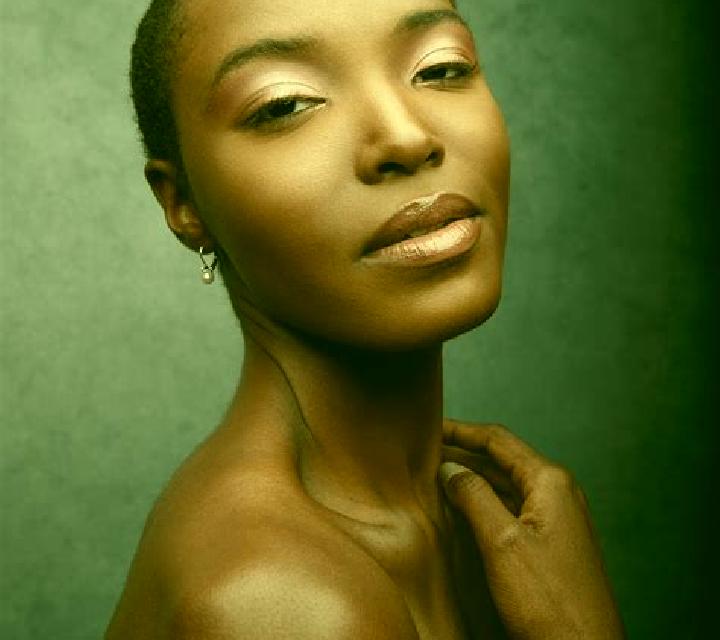 Yasmin 2 Landete escort