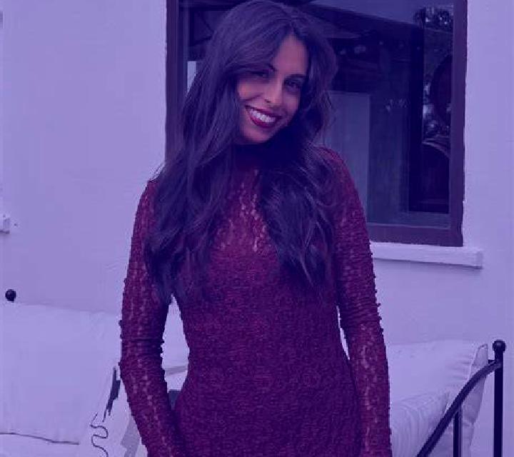 Zara 2 Purullena escort