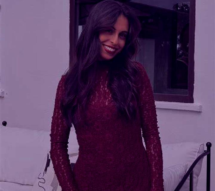 Zara 2 Ucles escort