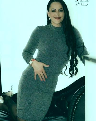 Zara 3 Cea escort