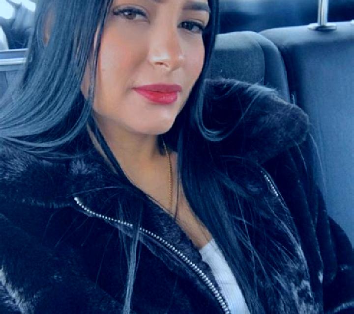 Zara 3 Manquillos escort